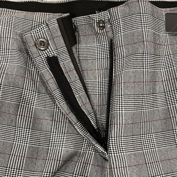 Violets & Roses houndstooth plaid slim straight trouser, size 14 - Picture 3 of 5